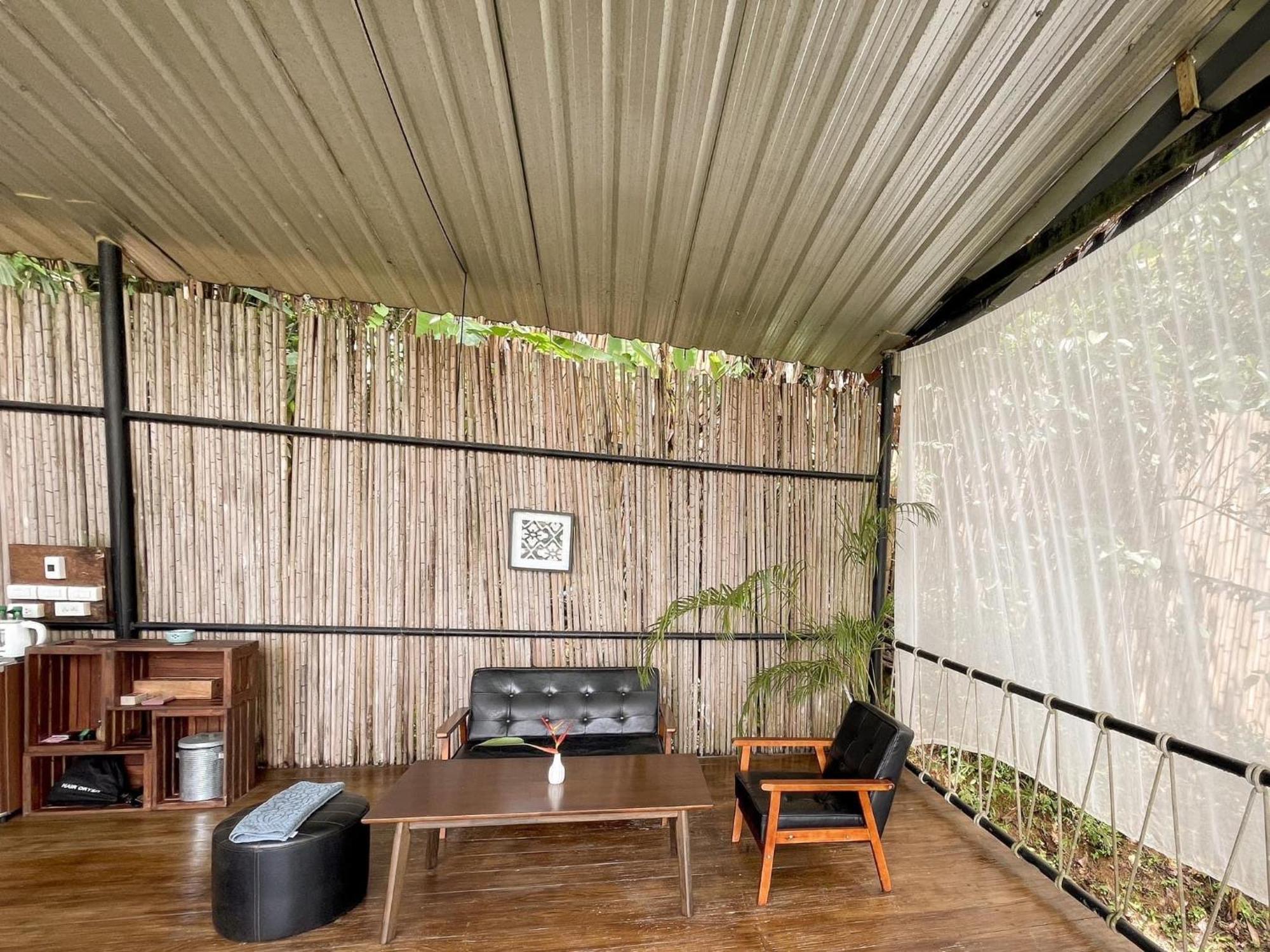 Tanoshi Glamping In Khao Sok Hotel Khao Sok National Park Exterior foto